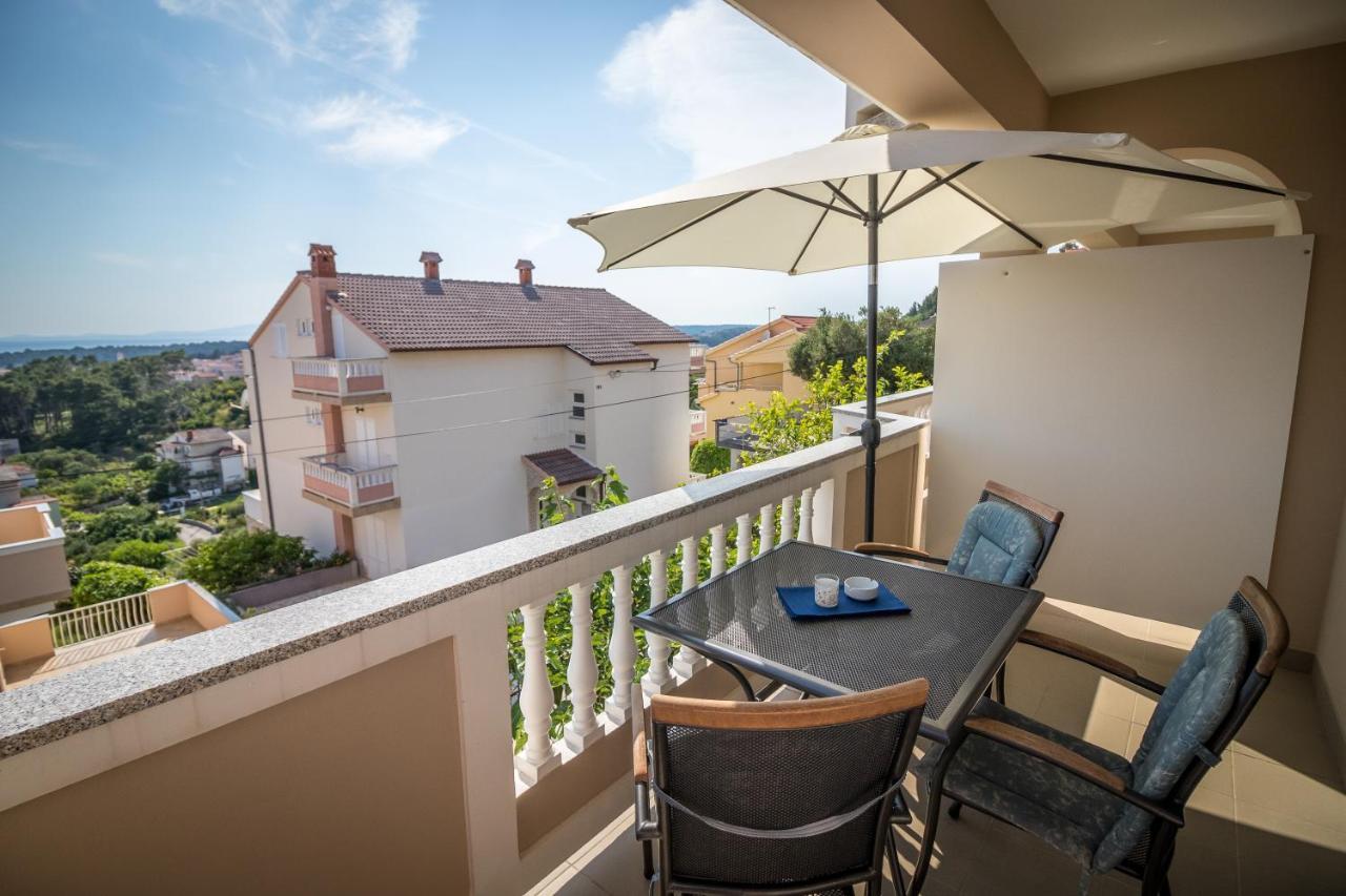 Katarina Apartments Раб Экстерьер фото